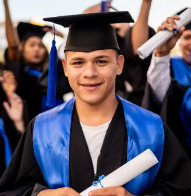 La beca Cibertec busca dar respaldo económico a nuestros estudiantes que presentan necesidad económica y que destacan académicamente.